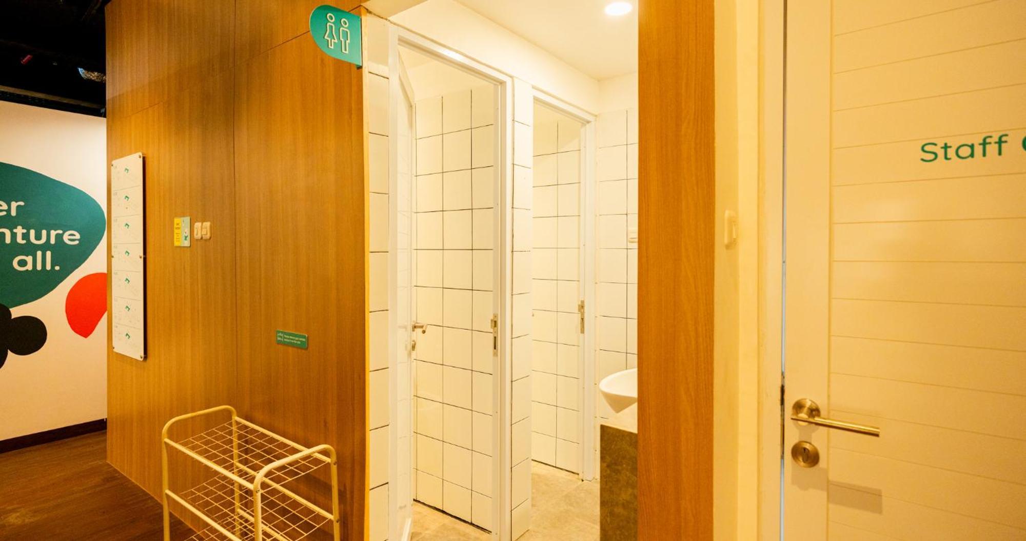 Hotel Bobopod Airport Cbc, Tangerang Rawalembang Esterno foto